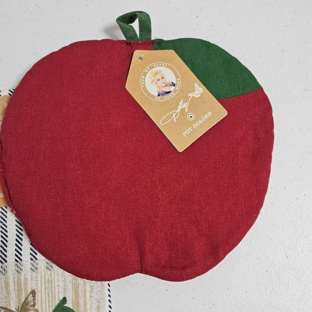 NWT Dolly Parton Kitchen Apple Hand Towel 15